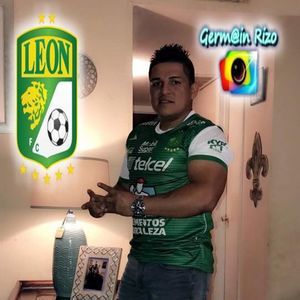 Meet your Posher, Diego